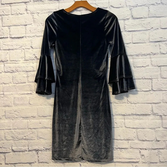 Crece Bodycon Ruffle Bell Sleeve Velvet Dress Size Small - Picture 3 of 9